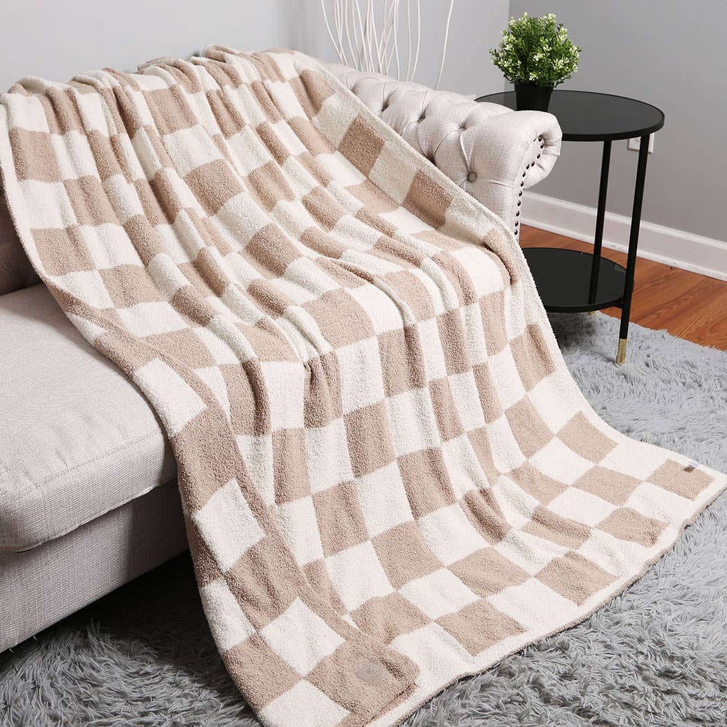 Checkerboard Patterned Throw Blanket: Pink / ONE SIZE