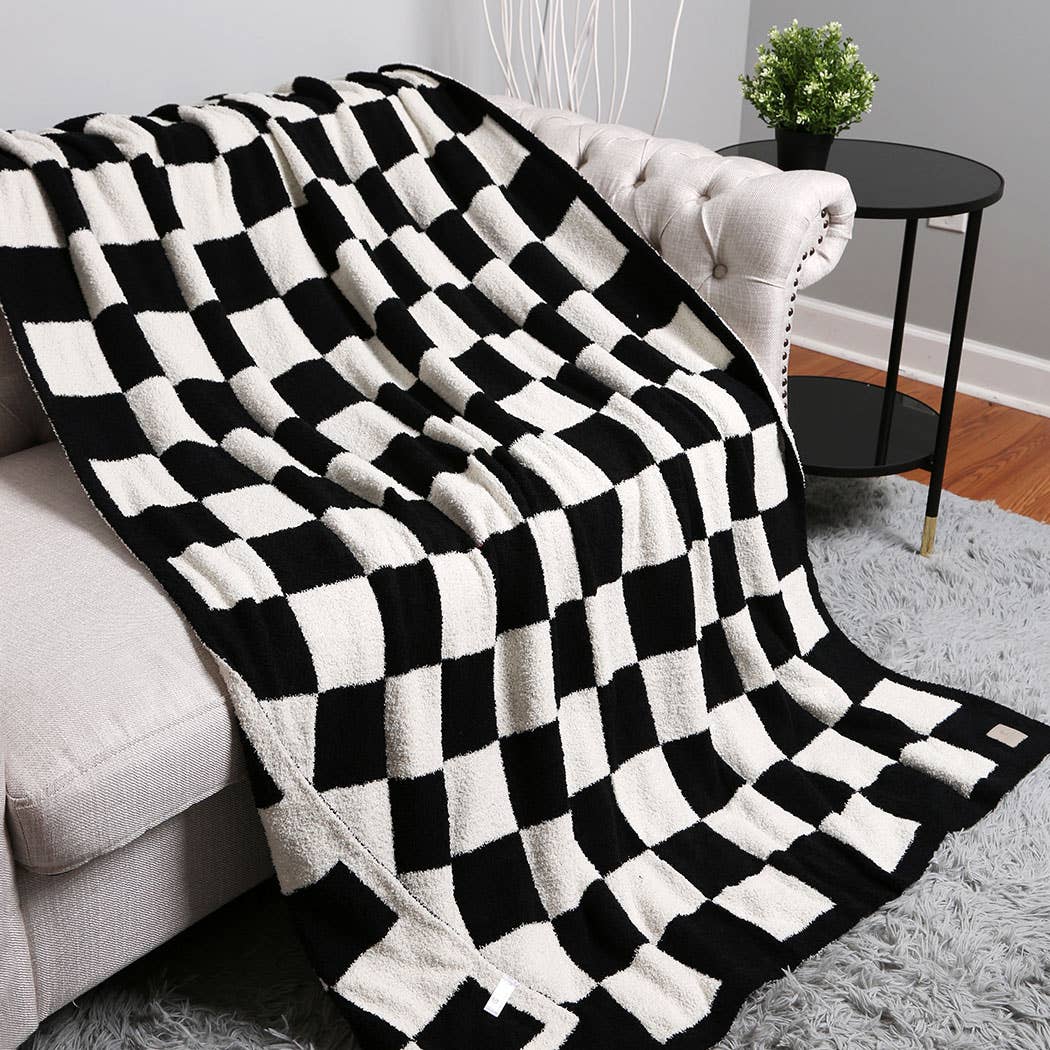 Checkerboard Patterned Throw Blanket: Pink / ONE SIZE