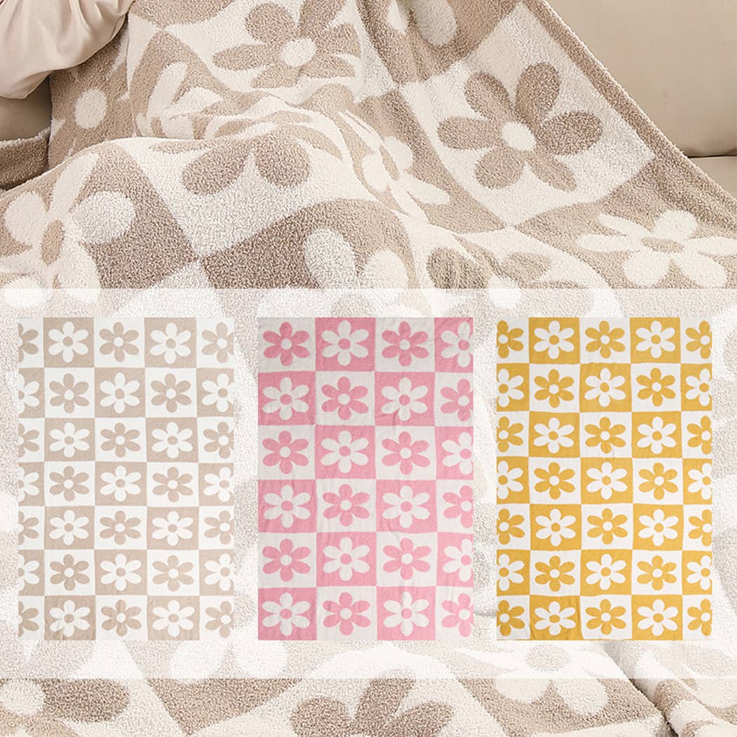 DAISY AND CHECKERED Print Soft Cozy Throw Blanket: BEIGE / ONE SIZE